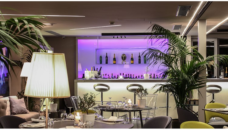 St George Lycabettus Lifestyle Hotel, Афины